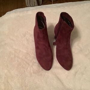 Johnston & Murphy, size 7, ankle booties, burgundy